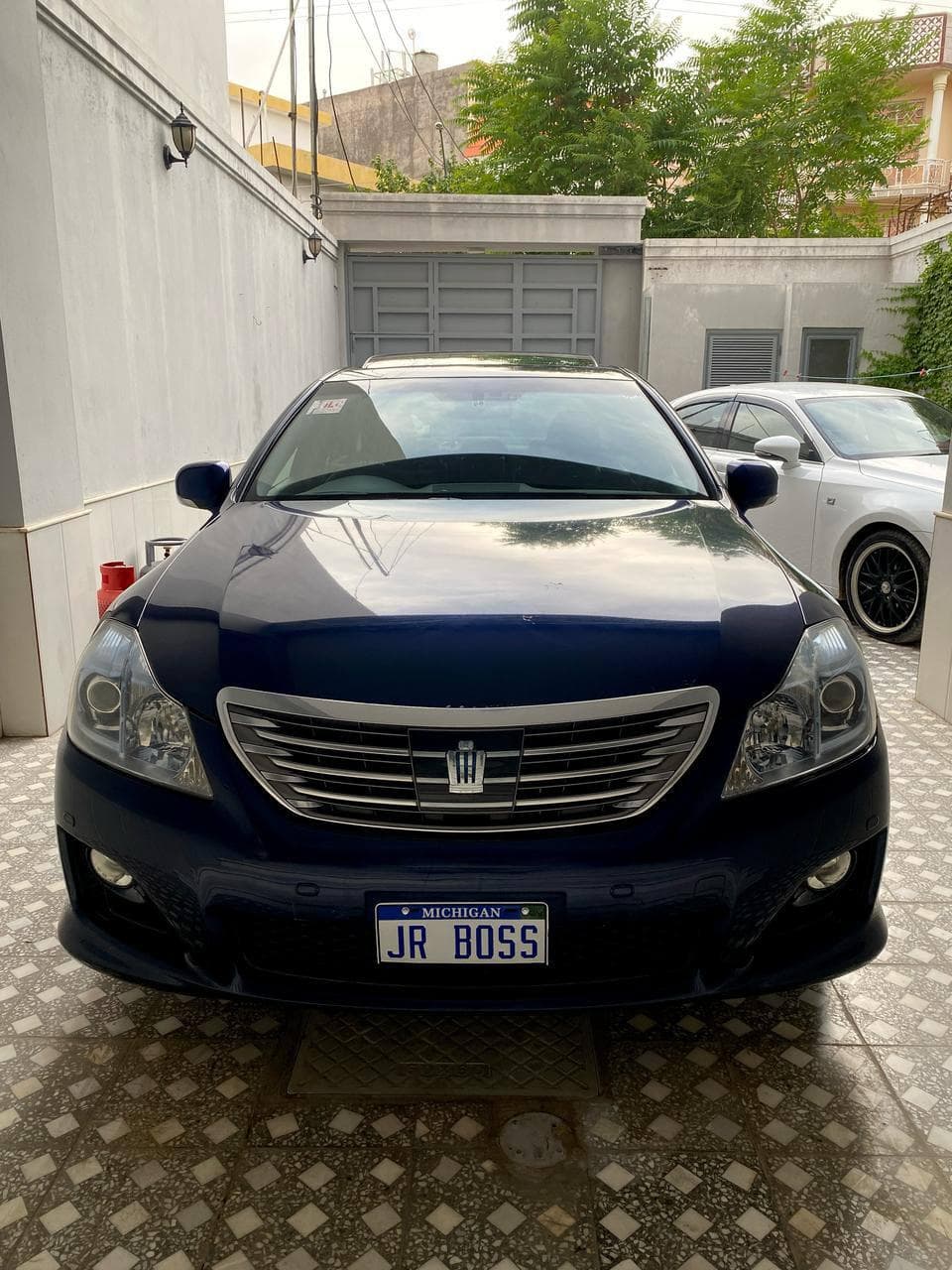 کرون مدل ۲۰۱۰ (فول آپشن)