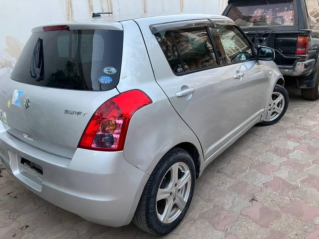 سلام وقت همه دوستان بخیر موتر سویفت ۲۰۰۸ فول