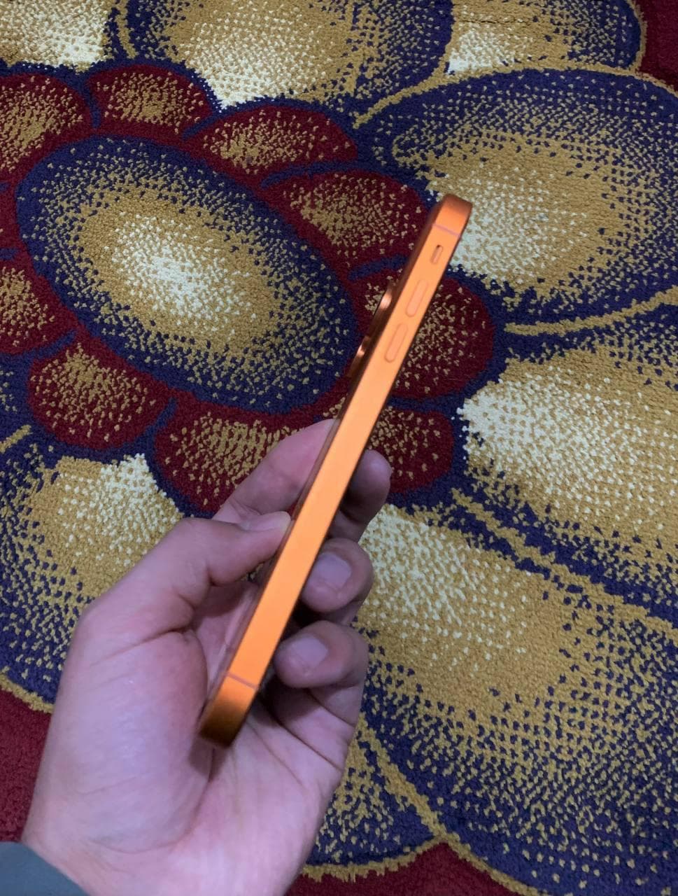 گوشی آیفون XR